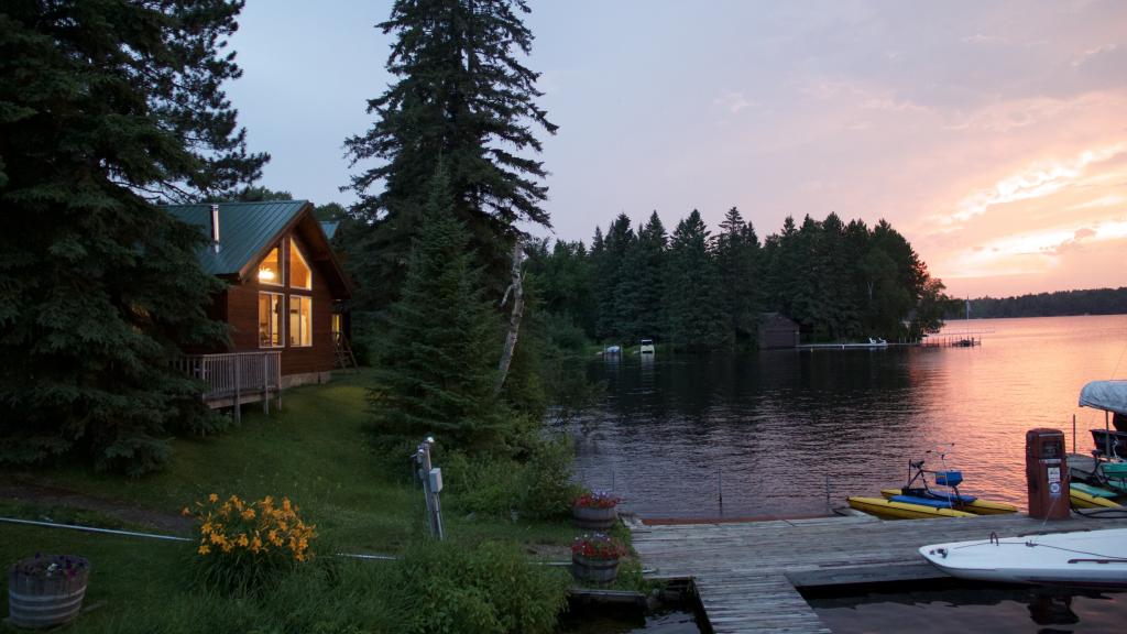 Pehrson Lodge Resort on Lake Vermilion - Minnesota Resort
