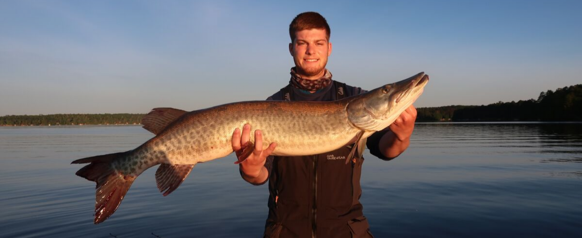 Guy with a huge Muskie
